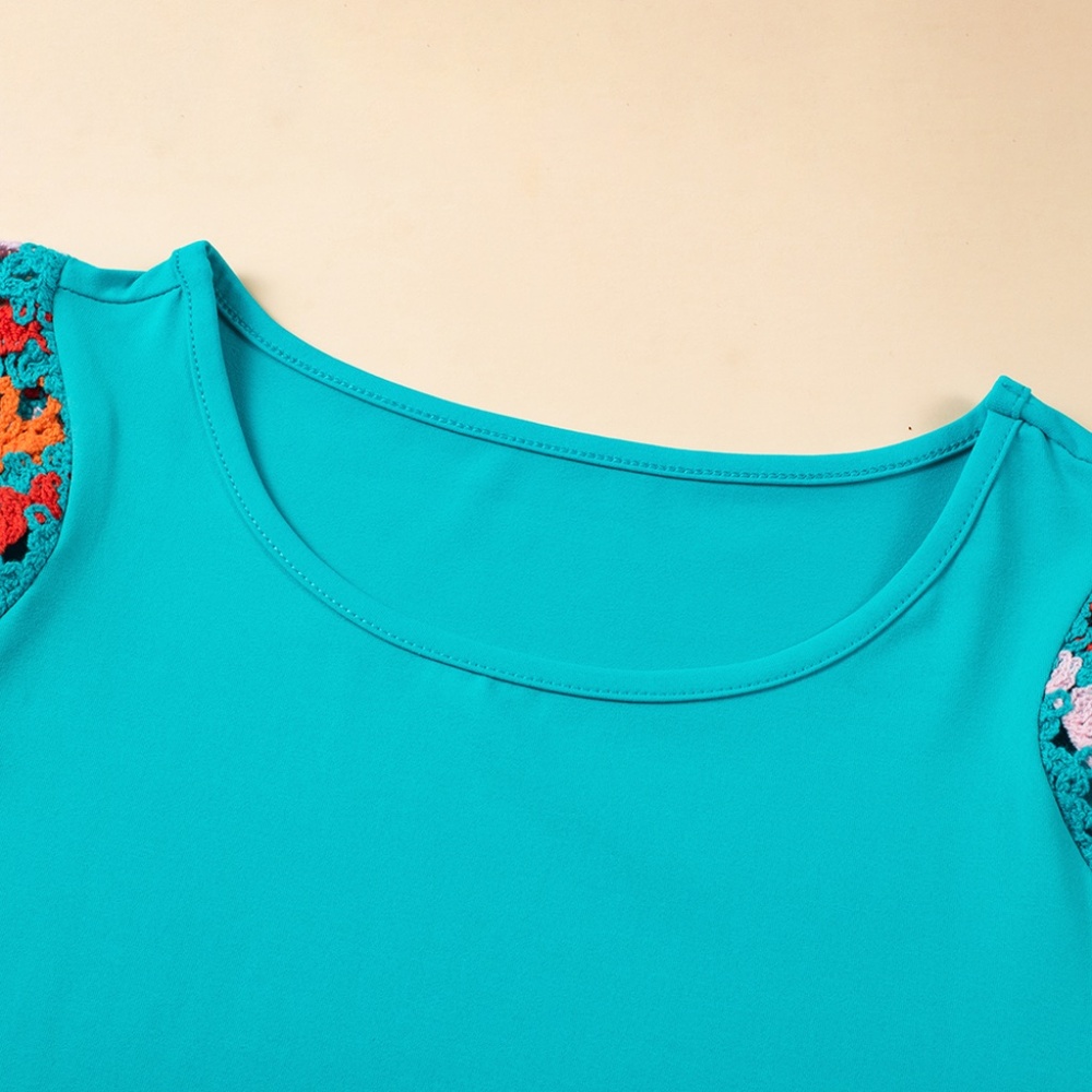 Turquoise Floral Crochet Short Sleeve‎ Top - Picture 6 of 9